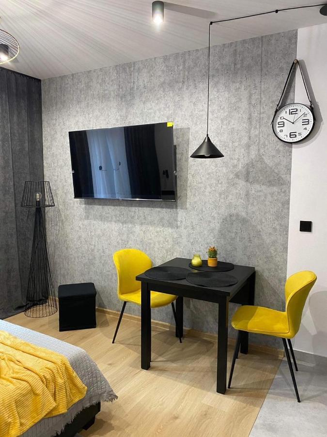 St. Cross Apartment Краків Екстер'єр фото