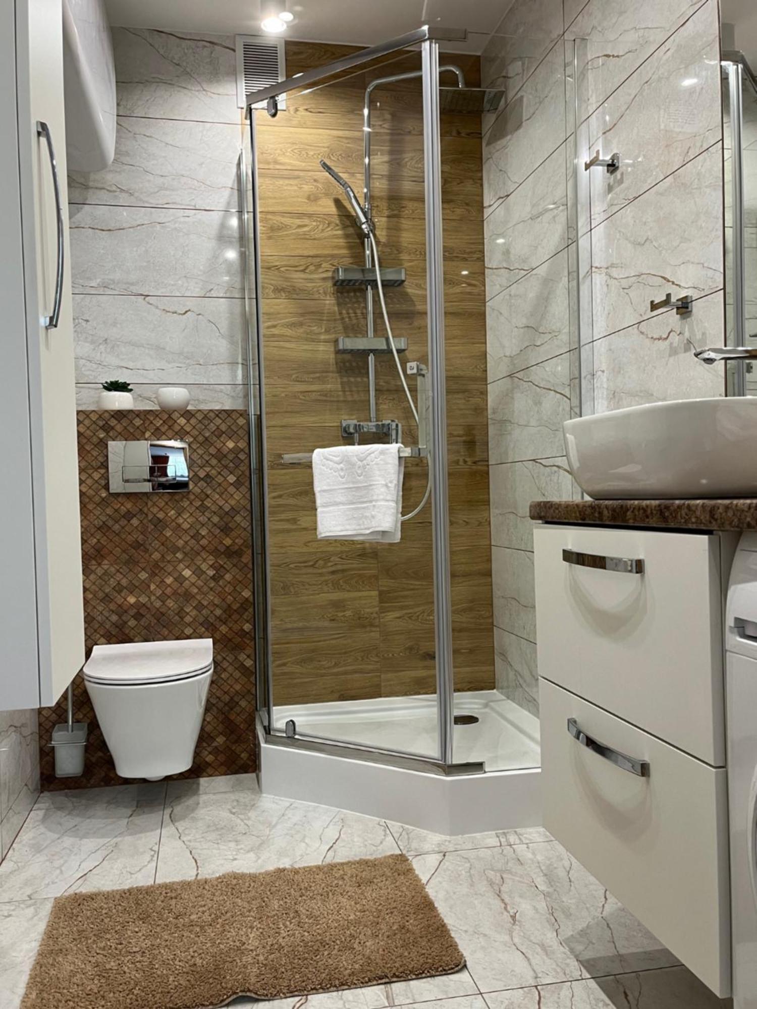 St. Cross Apartment Краків Екстер'єр фото